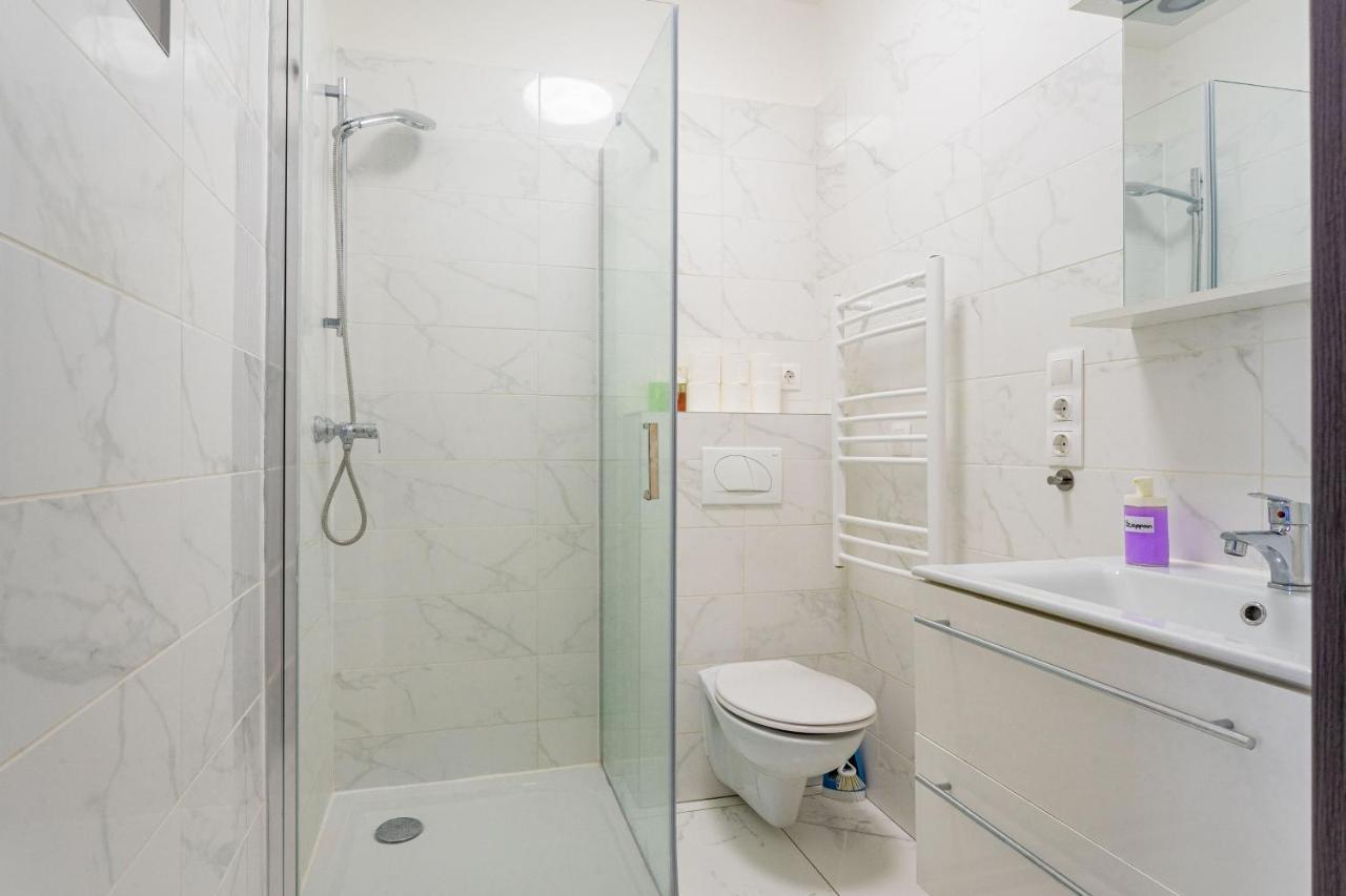 Modernized Condo At Kiraly 51 บูดาเปสต์ ภายนอก รูปภาพ