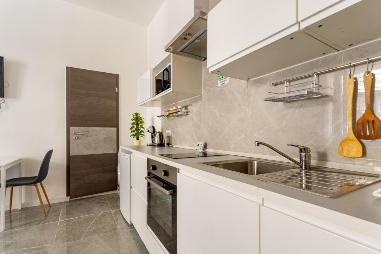 Modernized Condo At Kiraly 51 บูดาเปสต์ ภายนอก รูปภาพ
